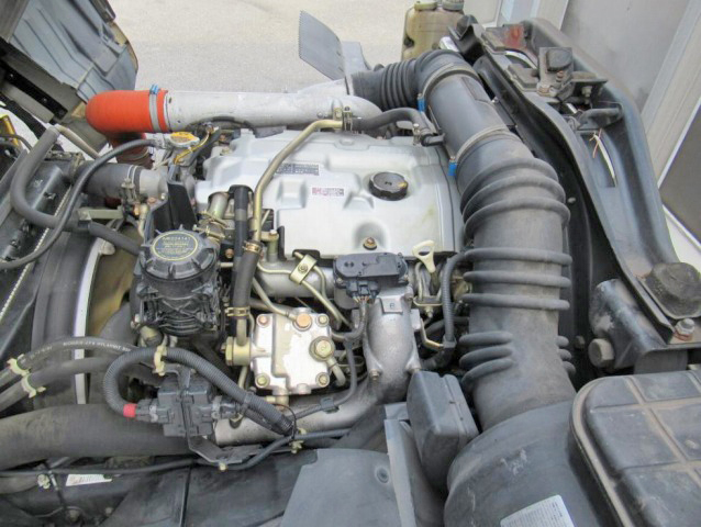 三菱ふそうファイターアルミウイング中型（4t）[写真31]