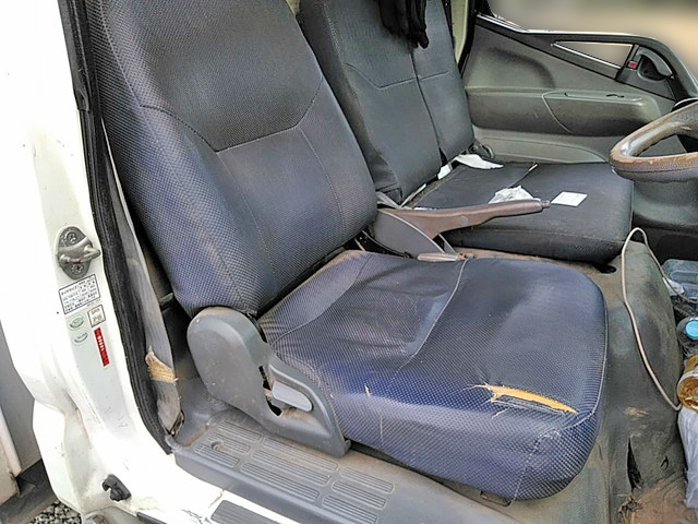 三菱ふそうキャンターダンプ小型（2t・3t）[写真24]