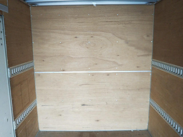 いすゞエルフアルミバン小型（2t・3t）[写真17]