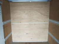 いすゞエルフアルミバン小型（2t・3t）[写真17]