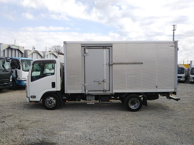 いすゞエルフアルミバン小型（2t・3t）[写真05]