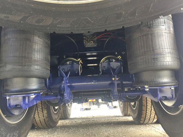 その他のメーカーその他の車種トレーラー（セミトレーラー）大型（10t）[写真28]