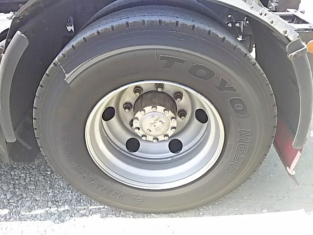 日野プロフィアトレーラーヘッド（トラクターヘッド）大型（10t）[写真11]