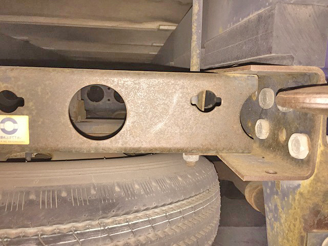 日産アトラス平ボディ小型（2t・3t）[写真11]