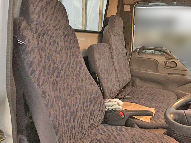 日産アトラス平ボディ小型（2t・3t）[写真18]