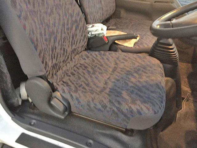 日産アトラス平ボディ小型（2t・3t）[写真20]