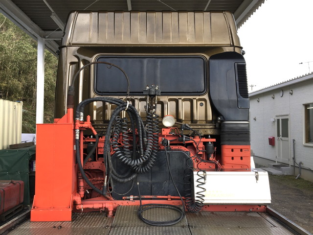 三菱ふそうスーパーグレートトレーラーヘッド（トラクターヘッド）大型（10t）[写真13]