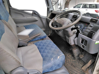 三菱ふそうキャンター平ボディ小型（2t・3t）[写真23]