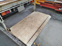 三菱ふそうキャンター平ボディ小型（2t・3t）[写真07]