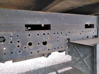 三菱ふそうキャンター平ボディ小型（2t・3t）[写真09]