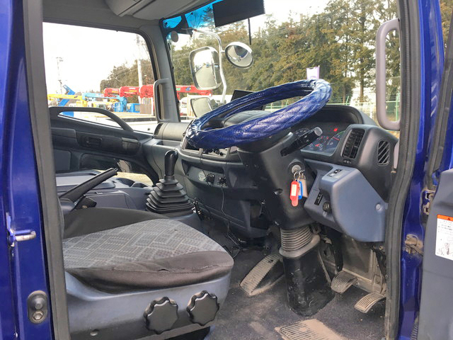 日野レンジャーユニック4段中型（4t）[写真34]