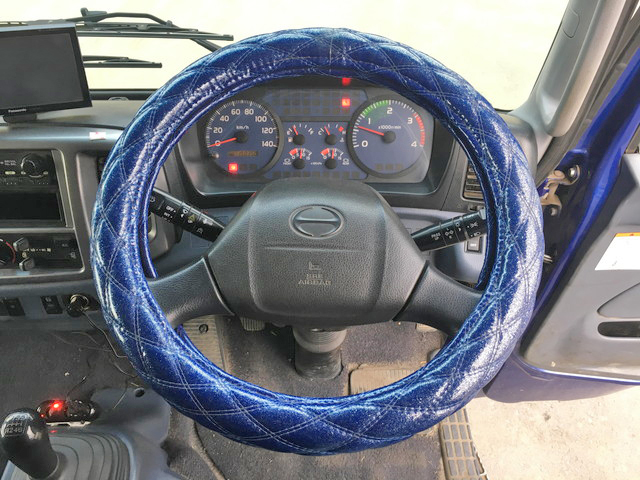 日野レンジャーユニック4段中型（4t）[写真37]