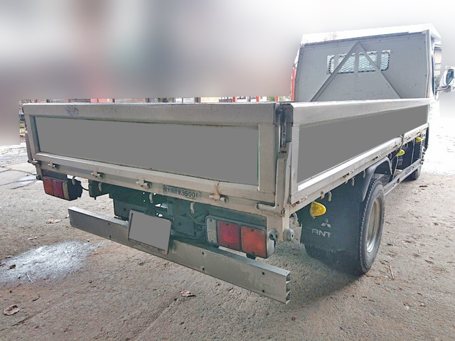 三菱ふそうキャンター平ボディ小型（2t・3t）[写真02]