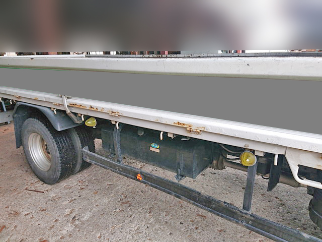 三菱ふそうキャンター平ボディ小型（2t・3t）[写真04]