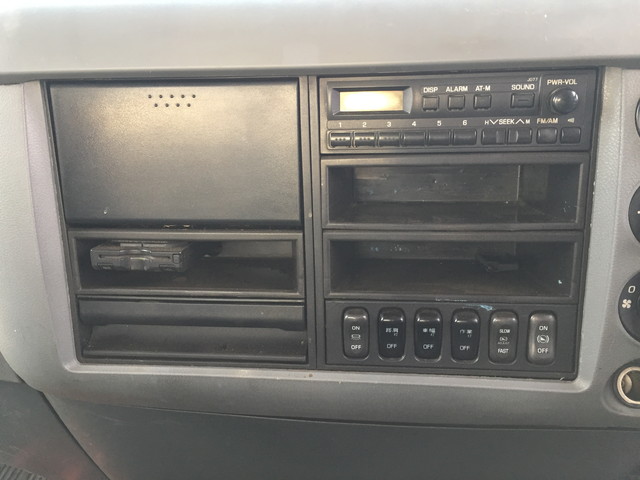 三菱ふそうファイターセルフローダー中型（4t）[写真30]