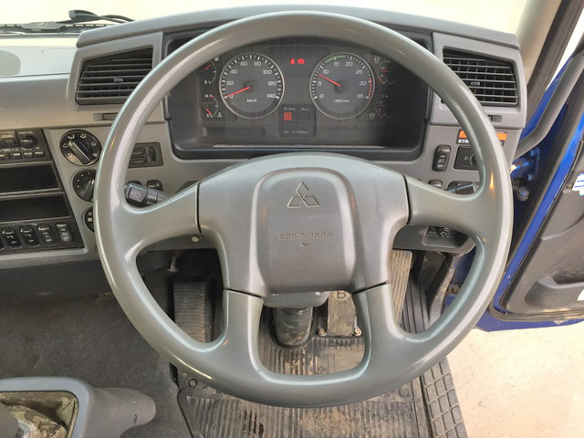 三菱ふそうファイターセルフローダー中型（4t）[写真33]