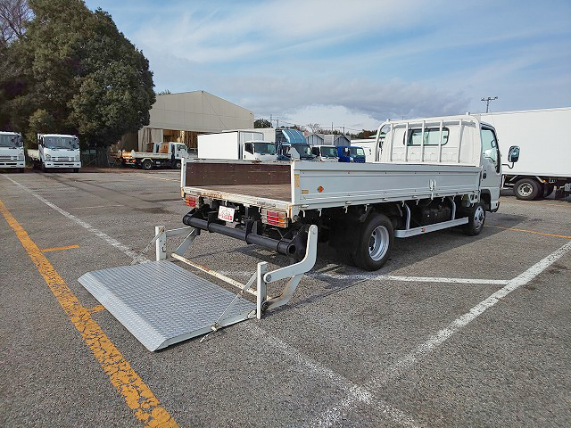 いすゞエルフ平ボディ小型（2t・3t）[写真02]