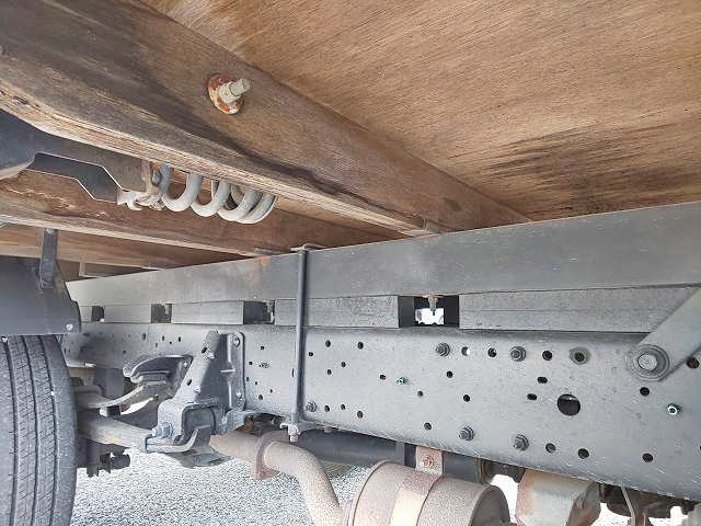 いすゞエルフ平ボディ小型（2t・3t）[写真22]