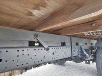 いすゞエルフ平ボディ小型（2t・3t）[写真23]