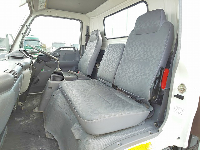 いすゞエルフ平ボディ小型（2t・3t）[写真30]