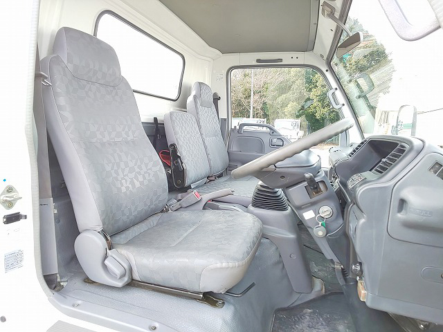 いすゞエルフ平ボディ小型（2t・3t）[写真32]