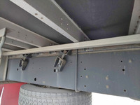 いすゞギガアルミウイング大型（10t）[写真17]