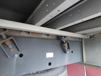 いすゞギガアルミウイング大型（10t）[写真18]