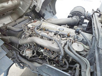 いすゞギガアルミウイング大型（10t）[写真24]