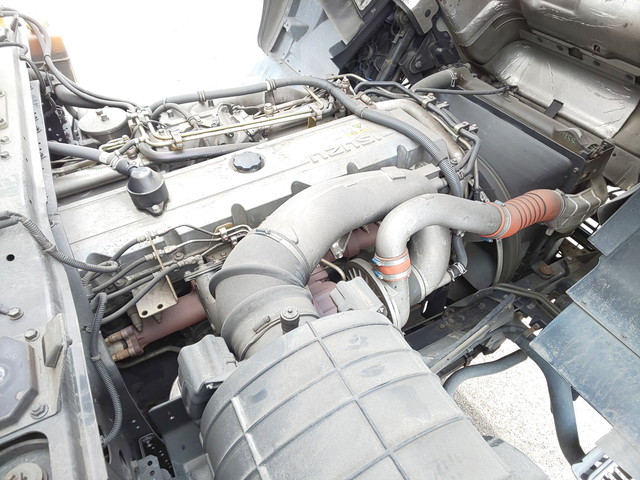 いすゞギガアルミウイング大型（10t）[写真25]