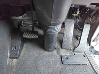 いすゞギガアルミウイング大型（10t）[写真38]