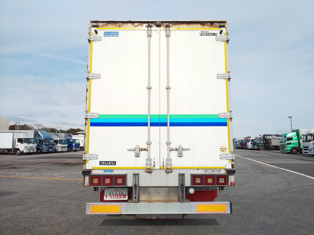 いすゞギガアルミウイング大型（10t）[写真09]