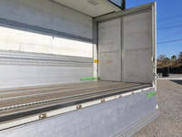 いすゞギガアルミウイング大型（10t）[写真16]