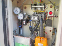 いすゞギガアルミウイング大型（10t）[写真24]