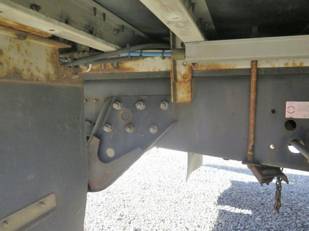 いすゞギガアルミウイング大型（10t）[写真25]