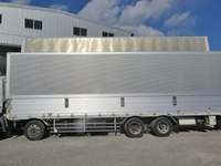 いすゞギガアルミウイング大型（10t）[写真08]