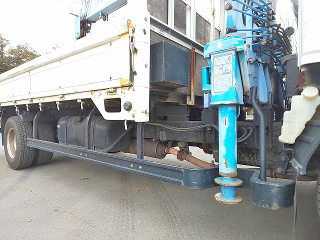 いすゞエルフクレーン5段小型（2t・3t）[写真17]