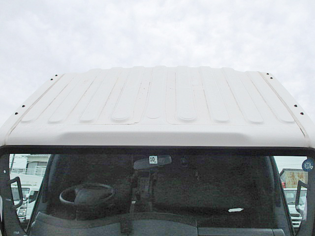 いすゞエルフ平ボディ小型（2t・3t）[写真10]