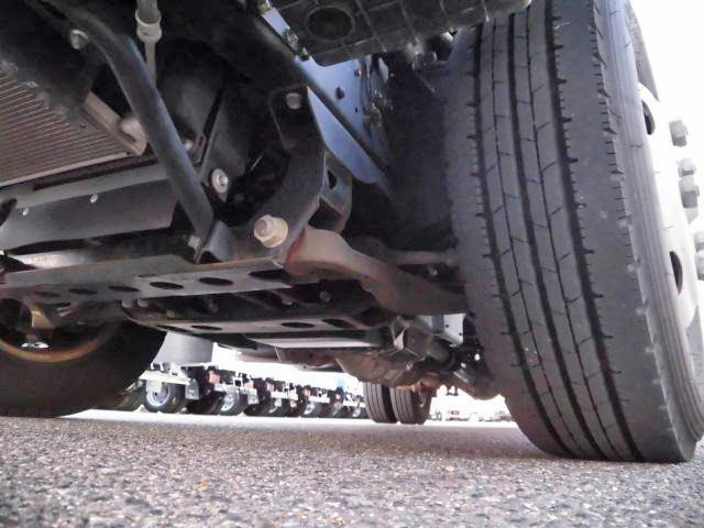 いすゞエルフパネルバン小型（2t・3t）[写真22]