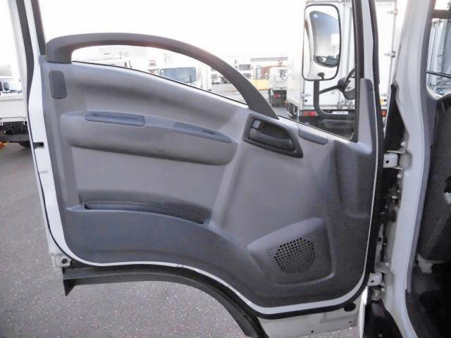 いすゞエルフパネルバン小型（2t・3t）[写真27]