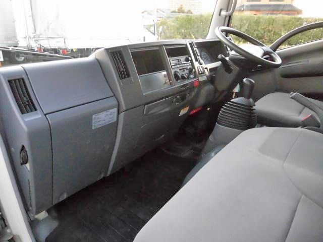 いすゞエルフパネルバン小型（2t・3t）[写真29]