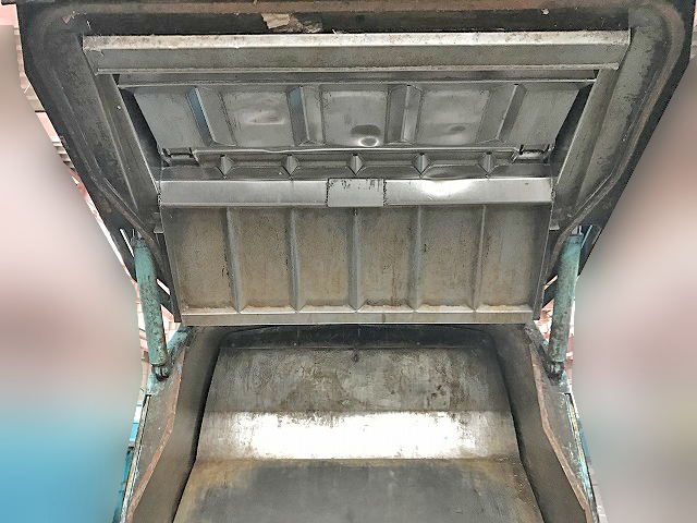 三菱ふそうキャンターパッカー車（塵芥車）小型（2t・3t）[写真09]