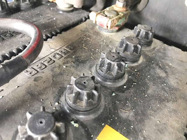 三菱ふそうファイター平ボディ中型（4t）[写真15]