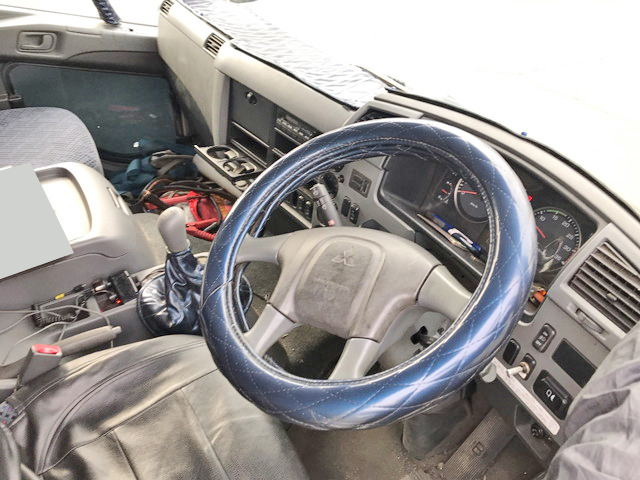 三菱ふそうファイター平ボディ中型（4t）[写真18]