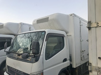 三菱ふそうキャンター冷凍車（冷蔵車）小型（2t・3t）[写真05]