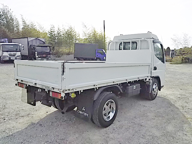 三菱ふそうキャンター平ボディ小型（2t・3t）[写真02]