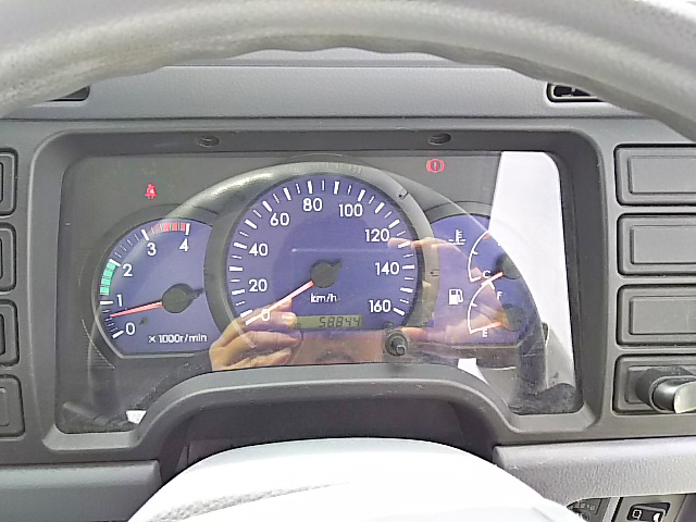 三菱ふそうキャンター平ボディ小型（2t・3t）[写真23]