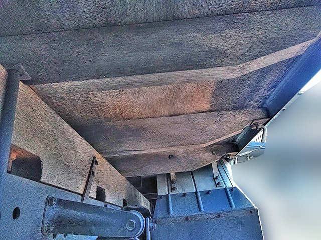 いすゞエルフクレーン3段小型（2t・3t）[写真21]