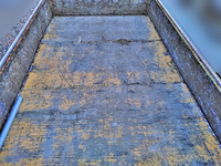 いすゞエルフクレーン3段小型（2t・3t）[写真07]