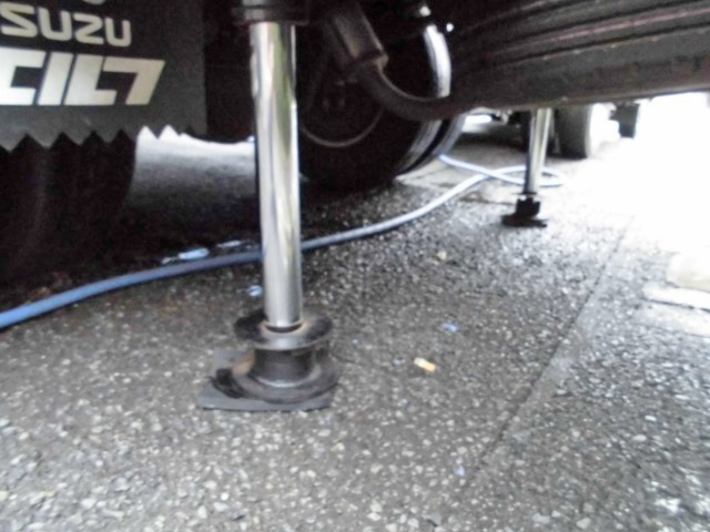 いすゞエルフカーテン車小型（2t・3t）[写真23]