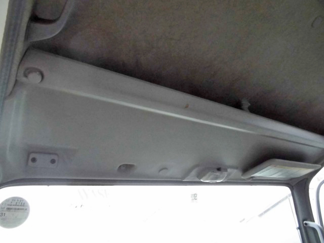 いすゞエルフカーテン車小型（2t・3t）[写真40]